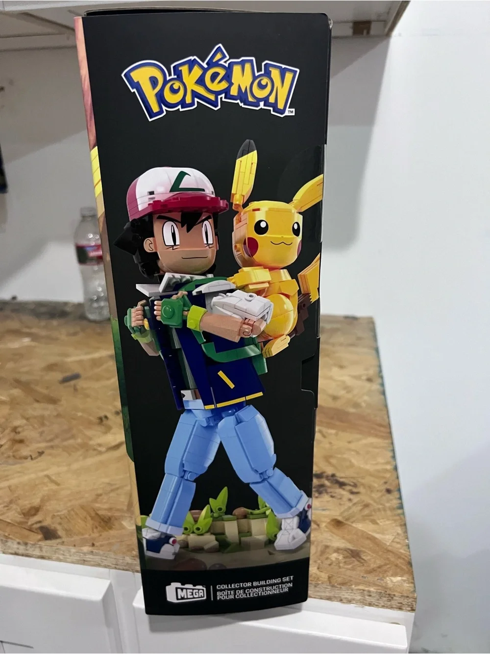 Ash & Pikachu Buildable Figure Set - Yellow/Green